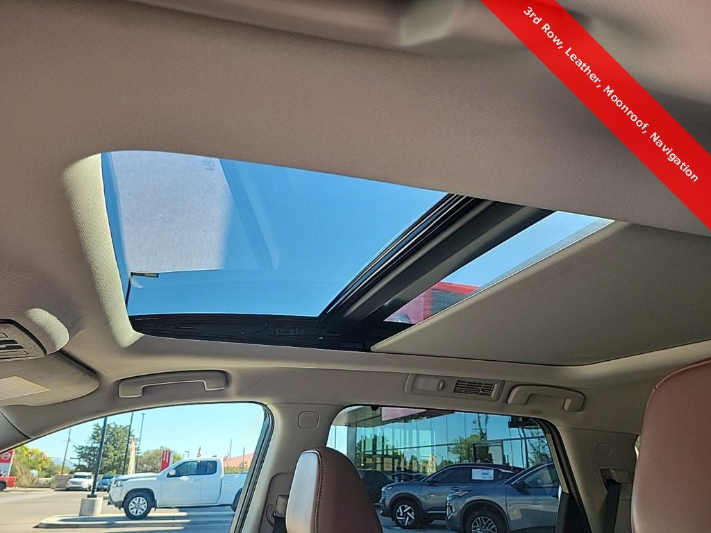 Used 2022 Nissan Pathfinder Platinum w/ Cargo Package image 33