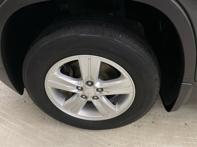 Used 2017 Chevrolet Trax LT w/ LT Convenience Package AWD/4WD image 18