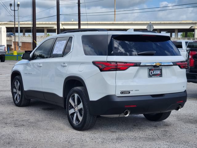 Used 2023 Chevrolet Traverse LT w/ LT Premium Package AWD/4WD image 5