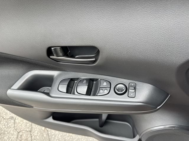 New 2025 Nissan Kicks Play S FWD image 26