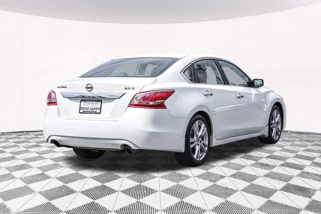 Used 2013 Nissan Altima 3.5 S FWD image 10