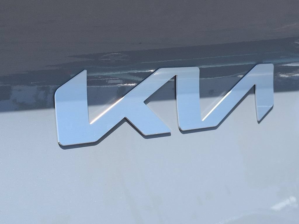 New 2026 Kia Sportage EX FWD image 32
