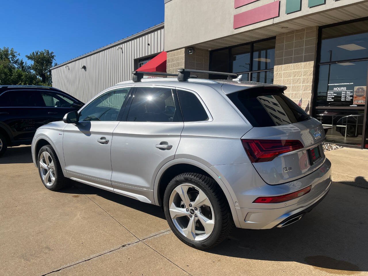 Used 2022 Audi Q5 2.0T Prestige w/ Prestige Package AWD/4WD image 3