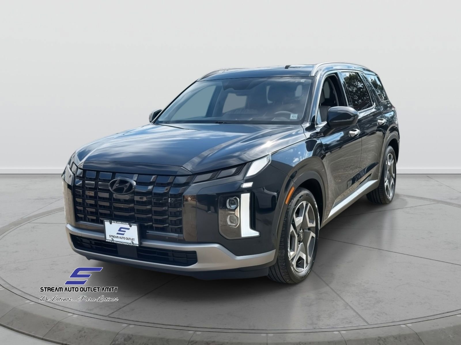 Used 2024 Hyundai Palisade Limited image 3