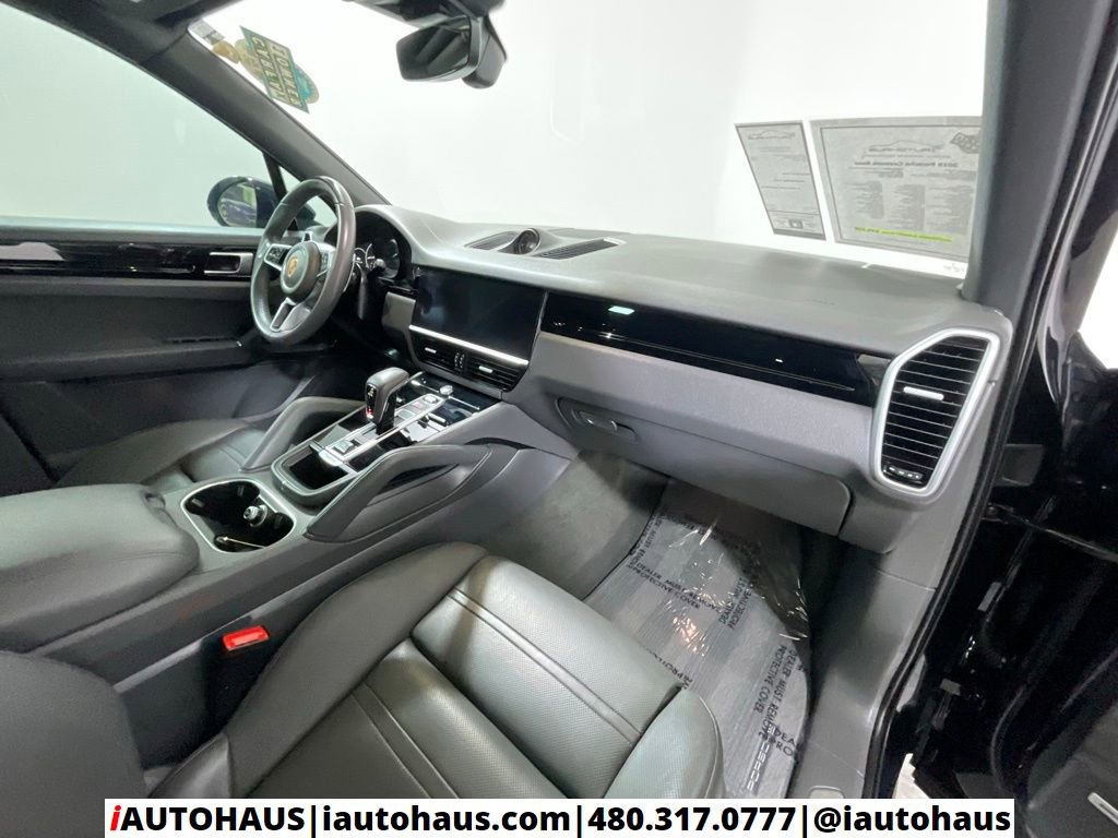 Used 2019 Porsche Cayenne Base image 19