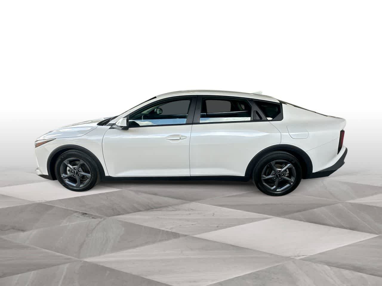 Used 2025 Kia K4 FWD image 5