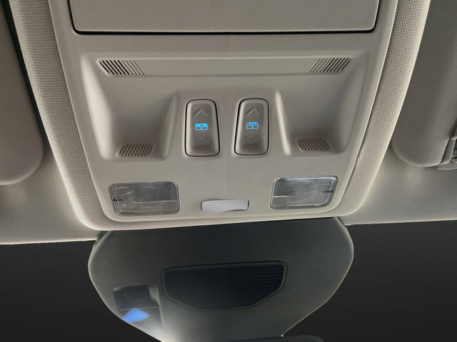 New 2025 Ford Escape SE w/ PHEV Premium Package FWD image 26