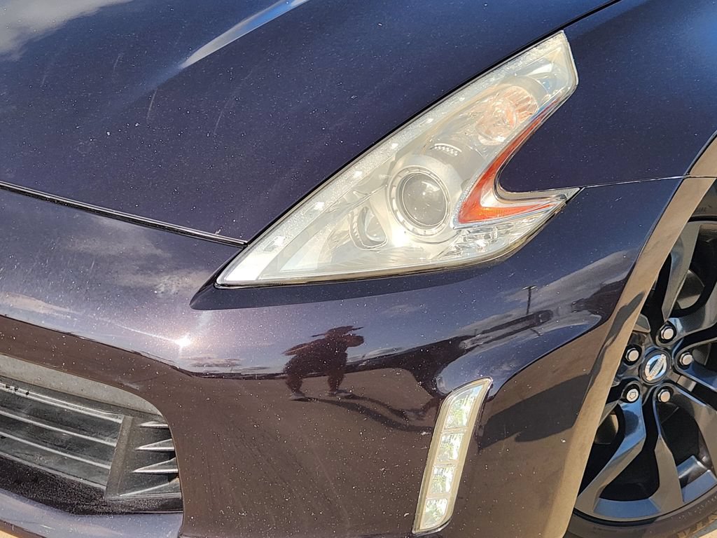 Used 2016 Nissan 370Z Touring RWD image 10
