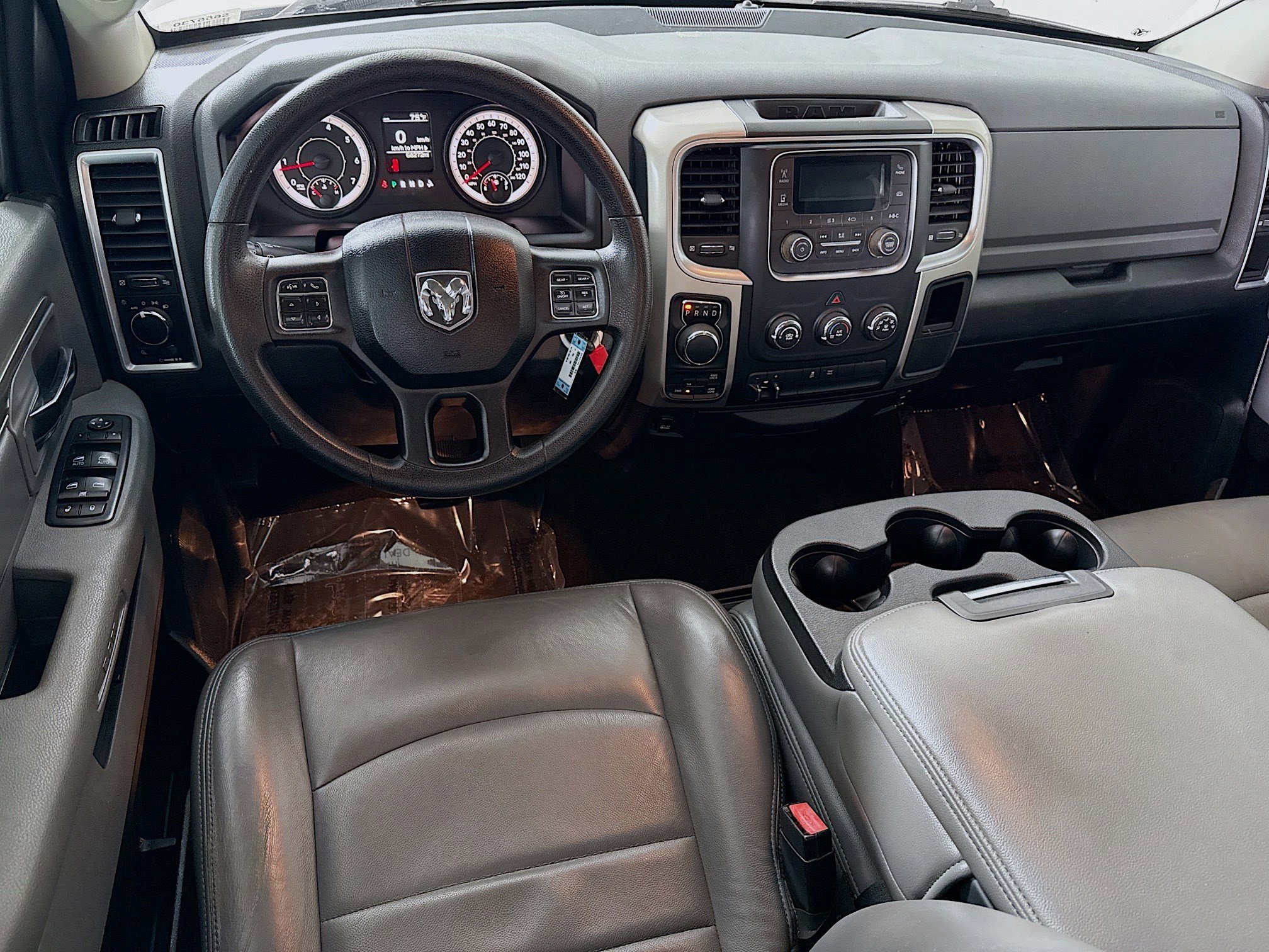 Used 2017 RAM 1500 Classic SLT AWD/4WD image 17