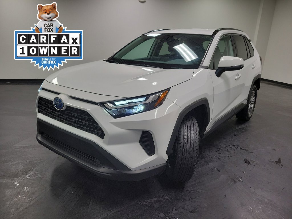 Used 2024 Toyota RAV4 XLE AWD/4WD image 5