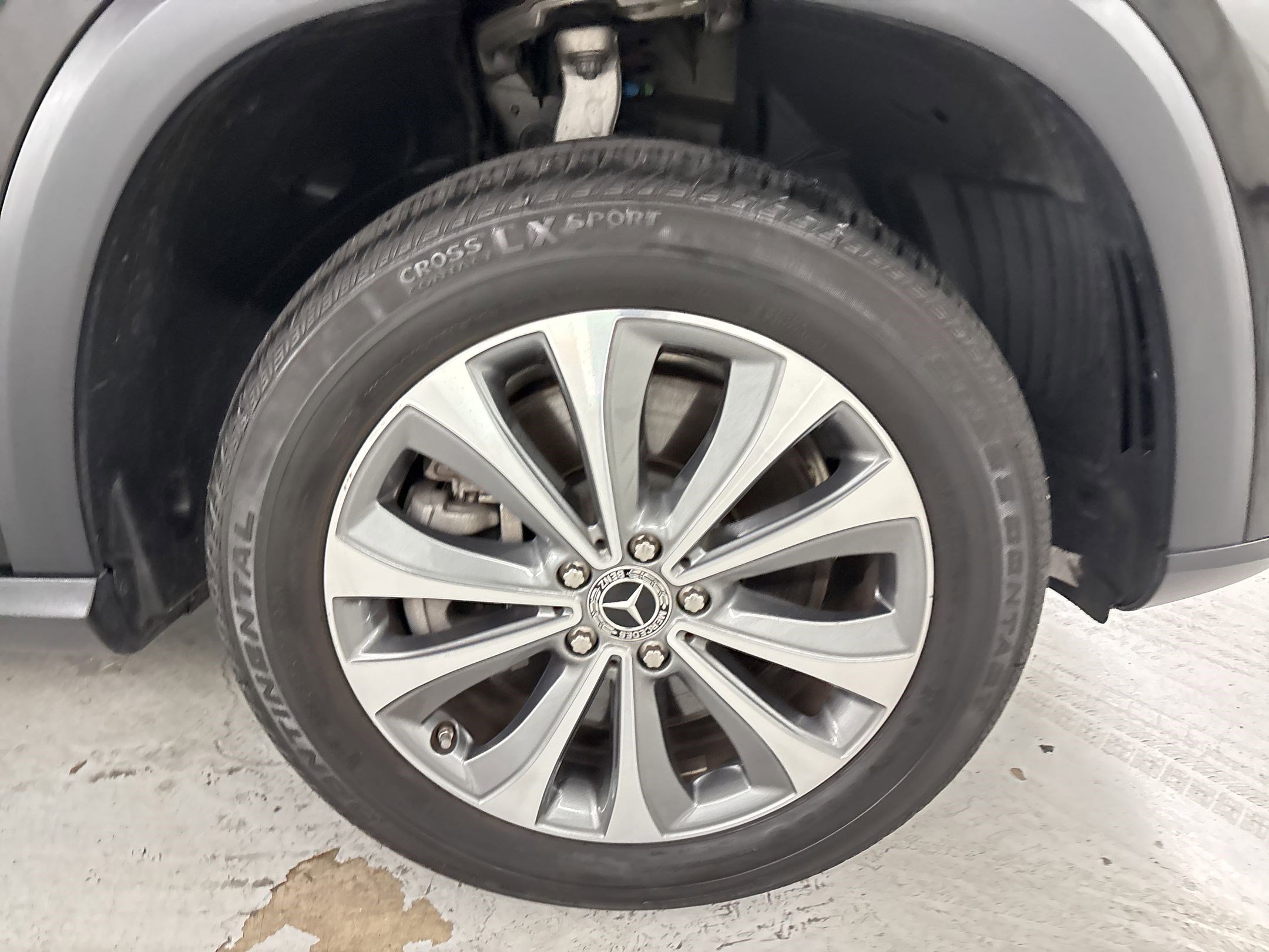 Used 2023 Mercedes-Benz GLE 450 4MATIC w/ Premium Package image 12