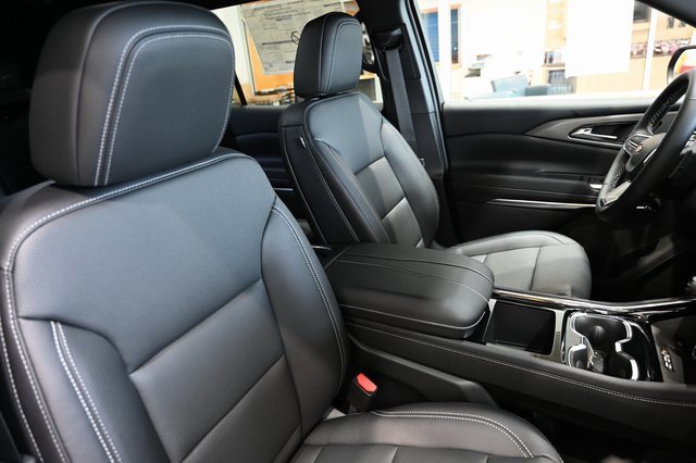 New 2026 Chevrolet Traverse LT w/ Driver Confidence Package image 8