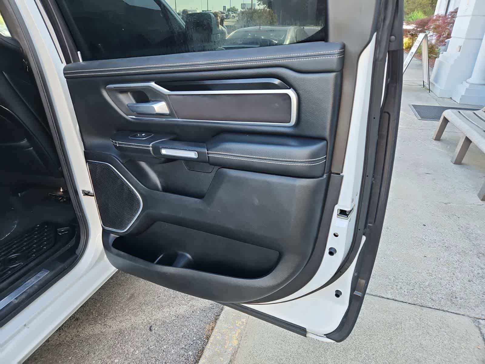 Used 2019 RAM 1500 Laramie w/ Sport Appearance Package AWD/4WD image 23