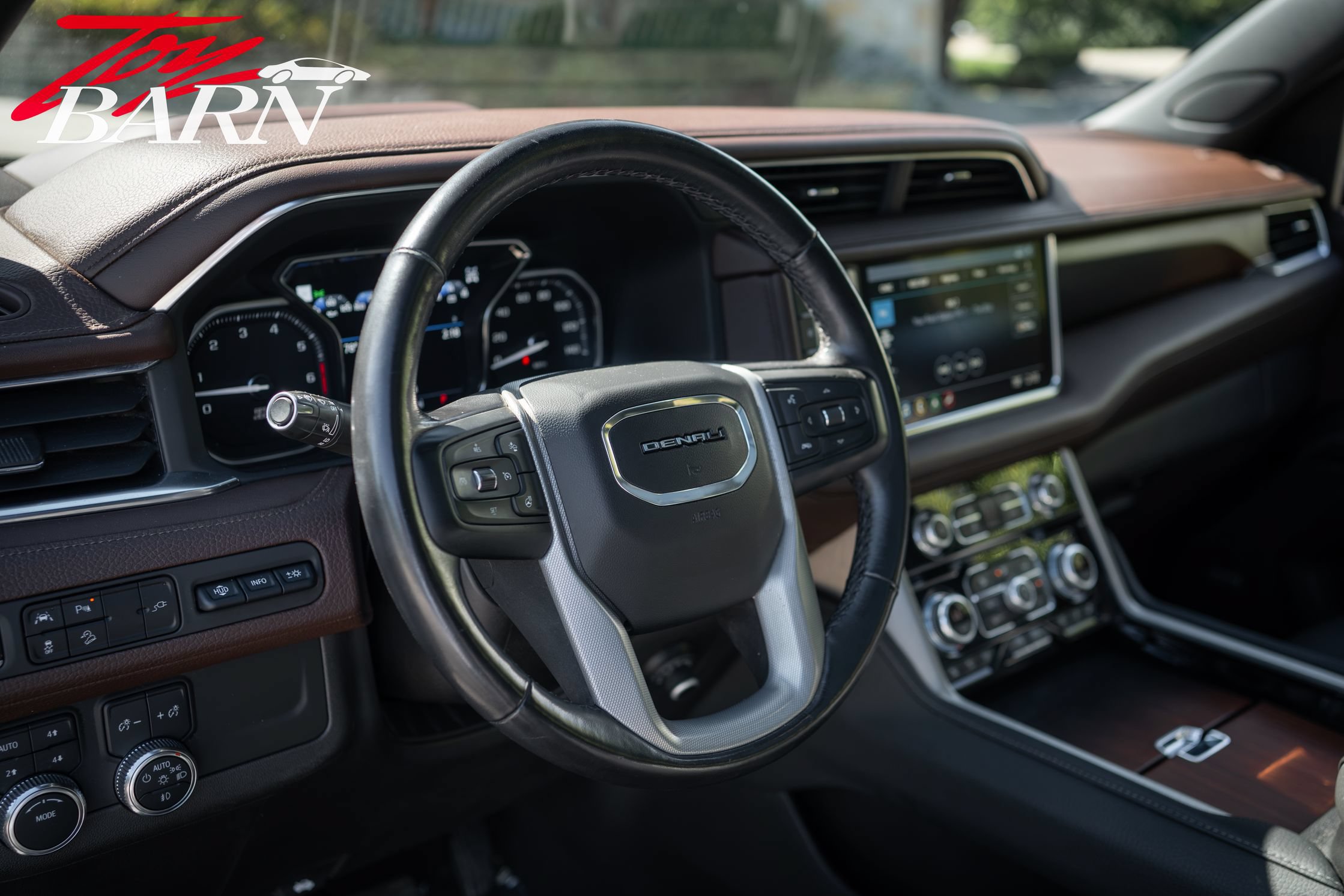 Used 2021 GMC Yukon Denali AWD/4WD image 21