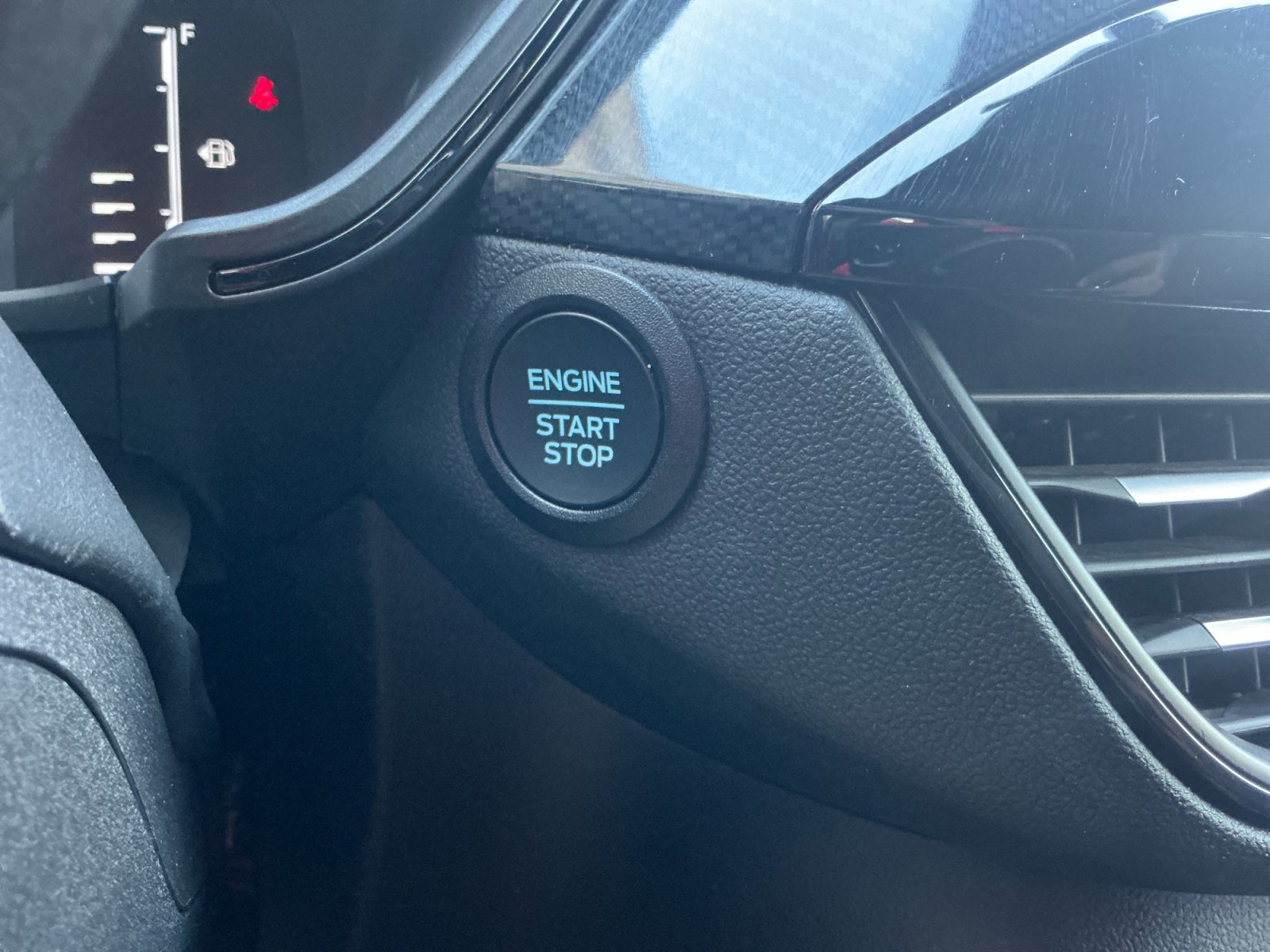 Used 2024 Ford Escape ST-Line FWD image 28