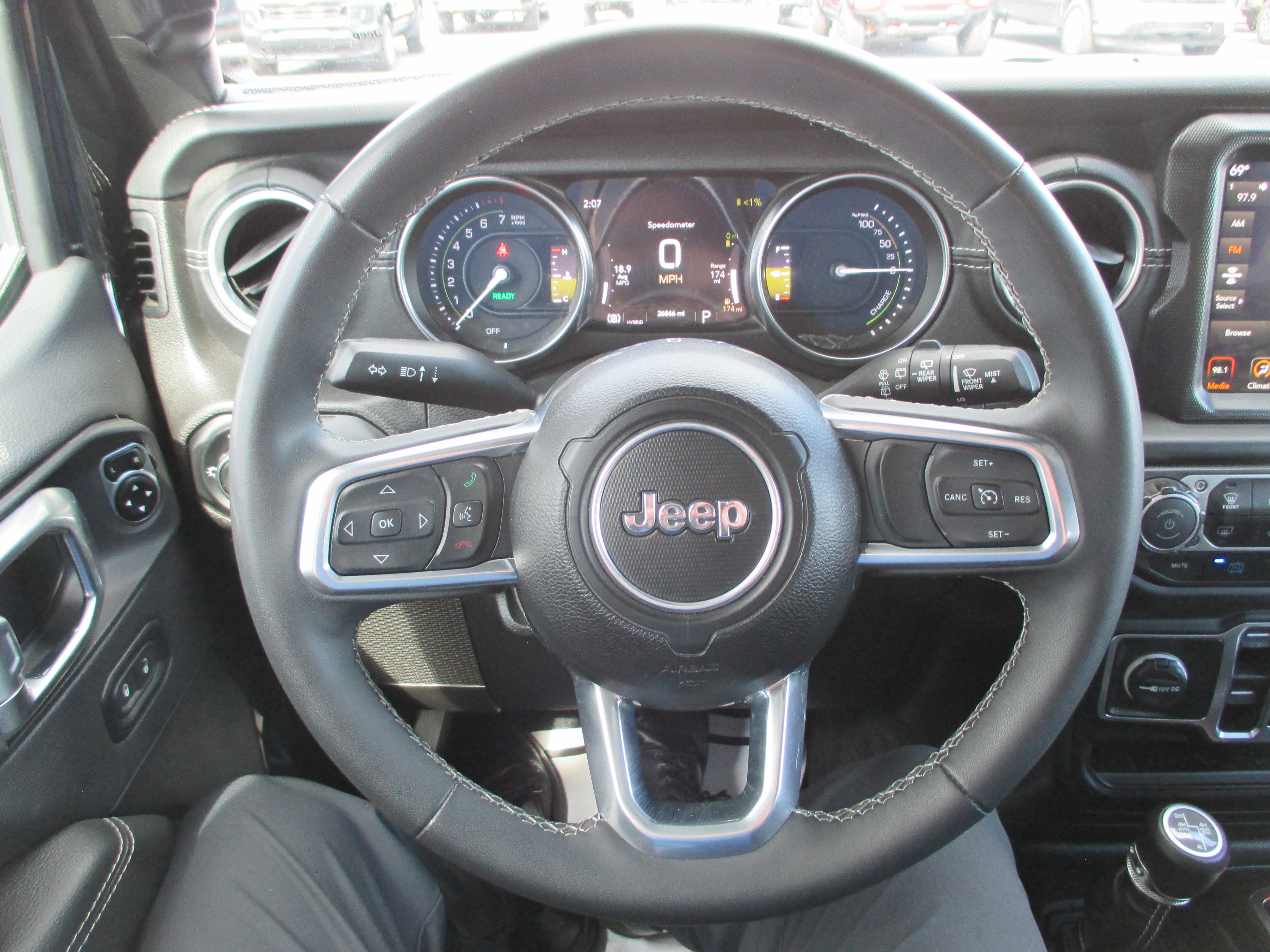 Used 2023 Jeep Wrangler Unlimited Sahara w/ Cold Weather Group image 17