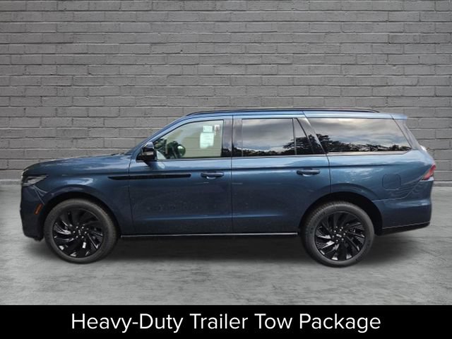 New 2027 Lincoln Navigator Reserve w/ Jet Appearance Package AWD/4WD image 4