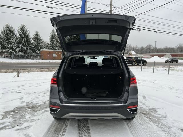 Used 2022 Volkswagen Taos SE image 28