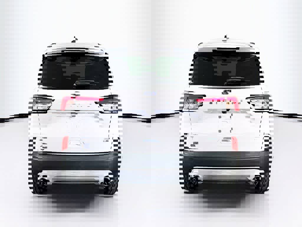 Certified 2020 Ford Escape SE image 5