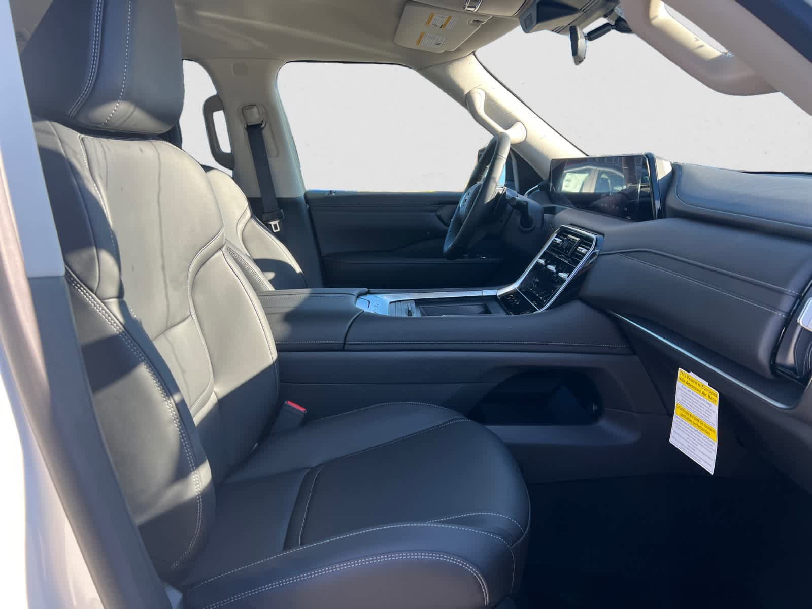 New 2026 Nissan Armada SV AWD/4WD image 15