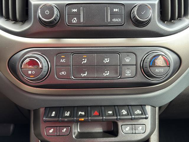 Used 2022 Chevrolet Colorado Z71 w/ Safety Package image 22