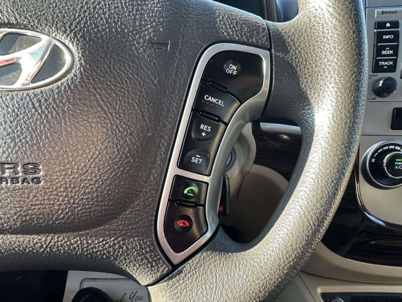 Used 2011 Hyundai Santa Fe GLS FWD image 24