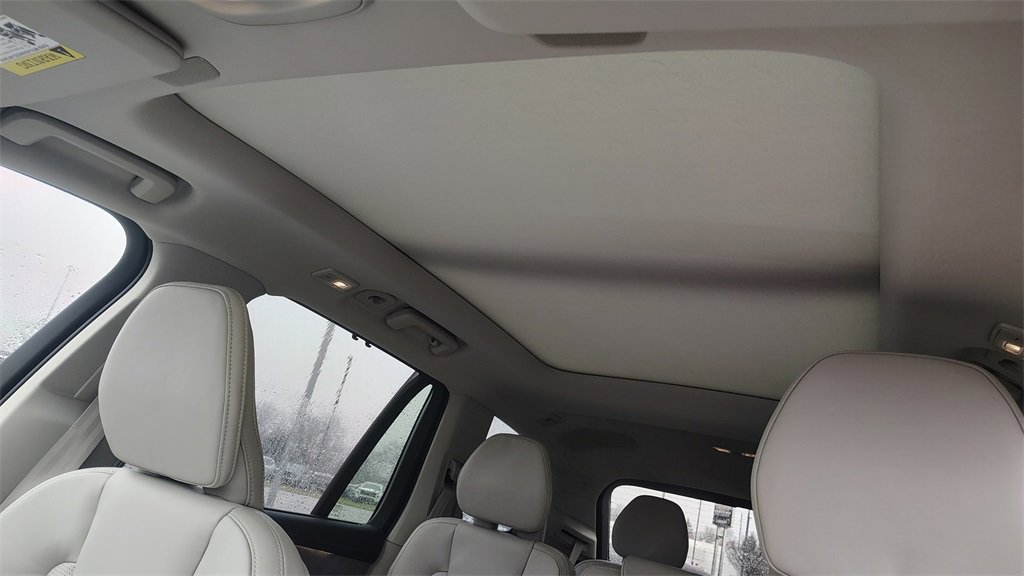 New 2026 Volvo XC90 T8 Ultra w/ Protection Package Premier image 26