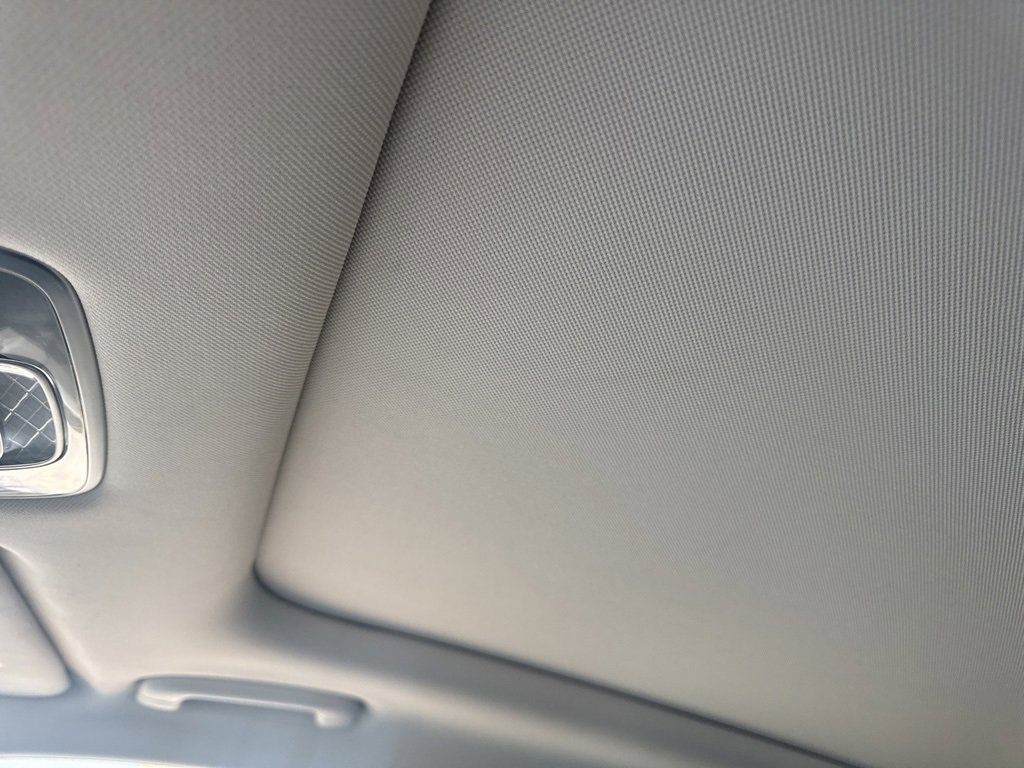 Used 2022 Genesis GV70 2.5T w/ Select Package image 9