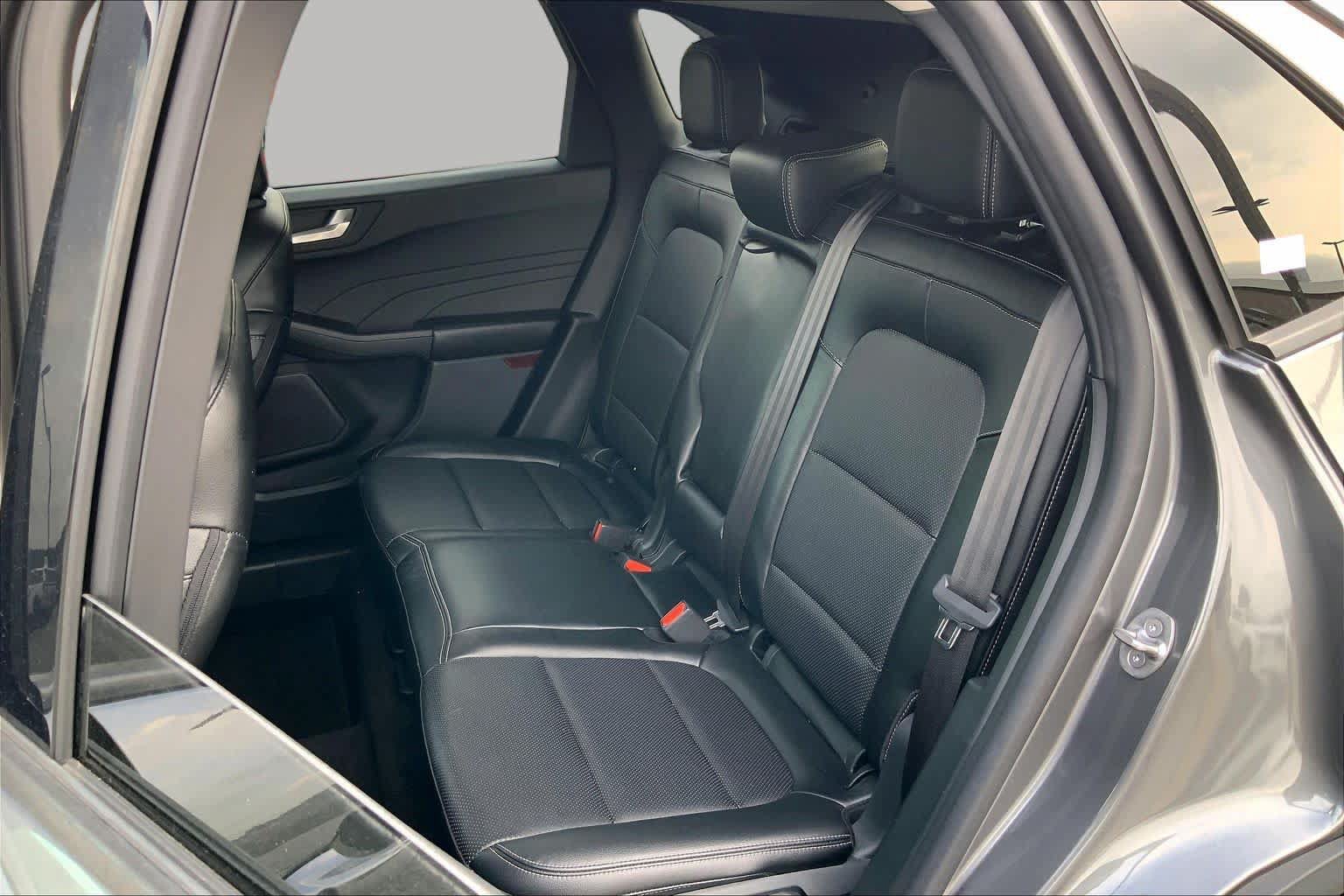 Used 2022 Ford Escape SEL FWD image 20