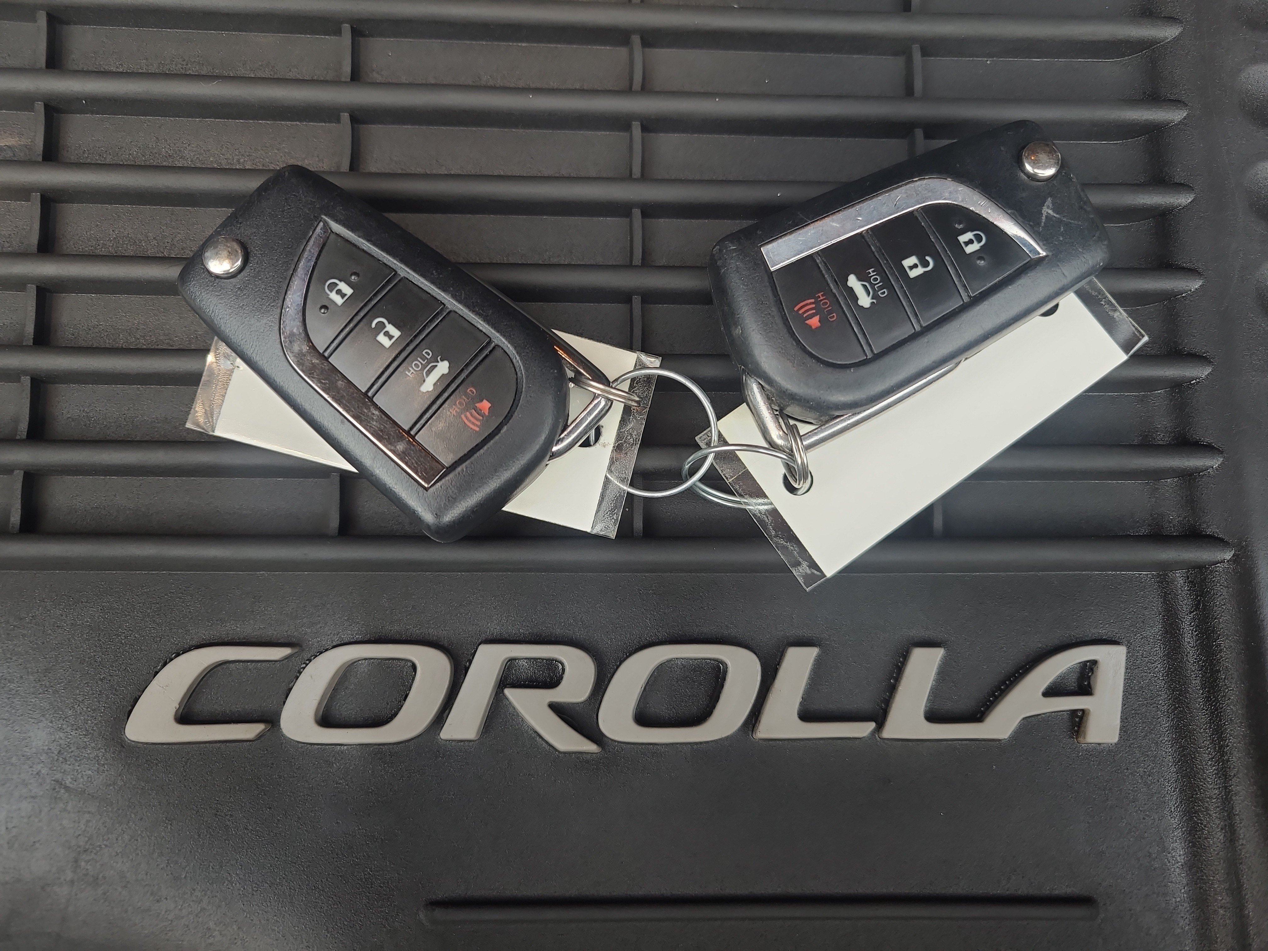 Used 2020 Toyota Corolla SE FWD image 30
