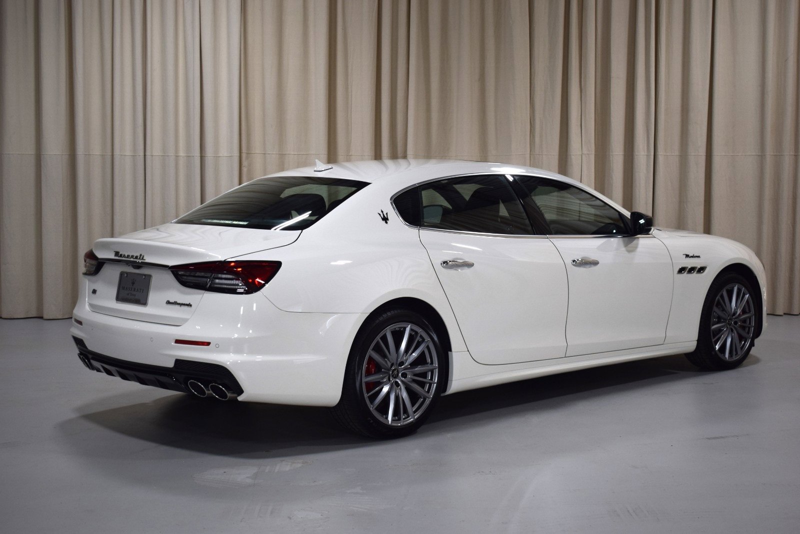 New 2024 Maserati Quattroporte Modena Ultima Q4 image 9