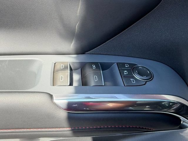 New 2027 Chevrolet Traverse RS w/ LPO, Floor Liner Package FWD image 22