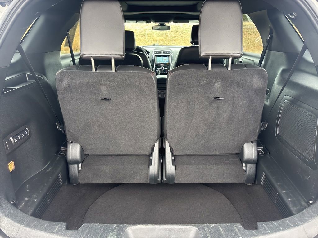 Used 2018 Ford Explorer Sport w/ Equipment Group 401A AWD/4WD image 15