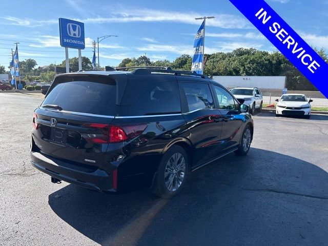 Used 2026 Honda Odyssey Touring image 7