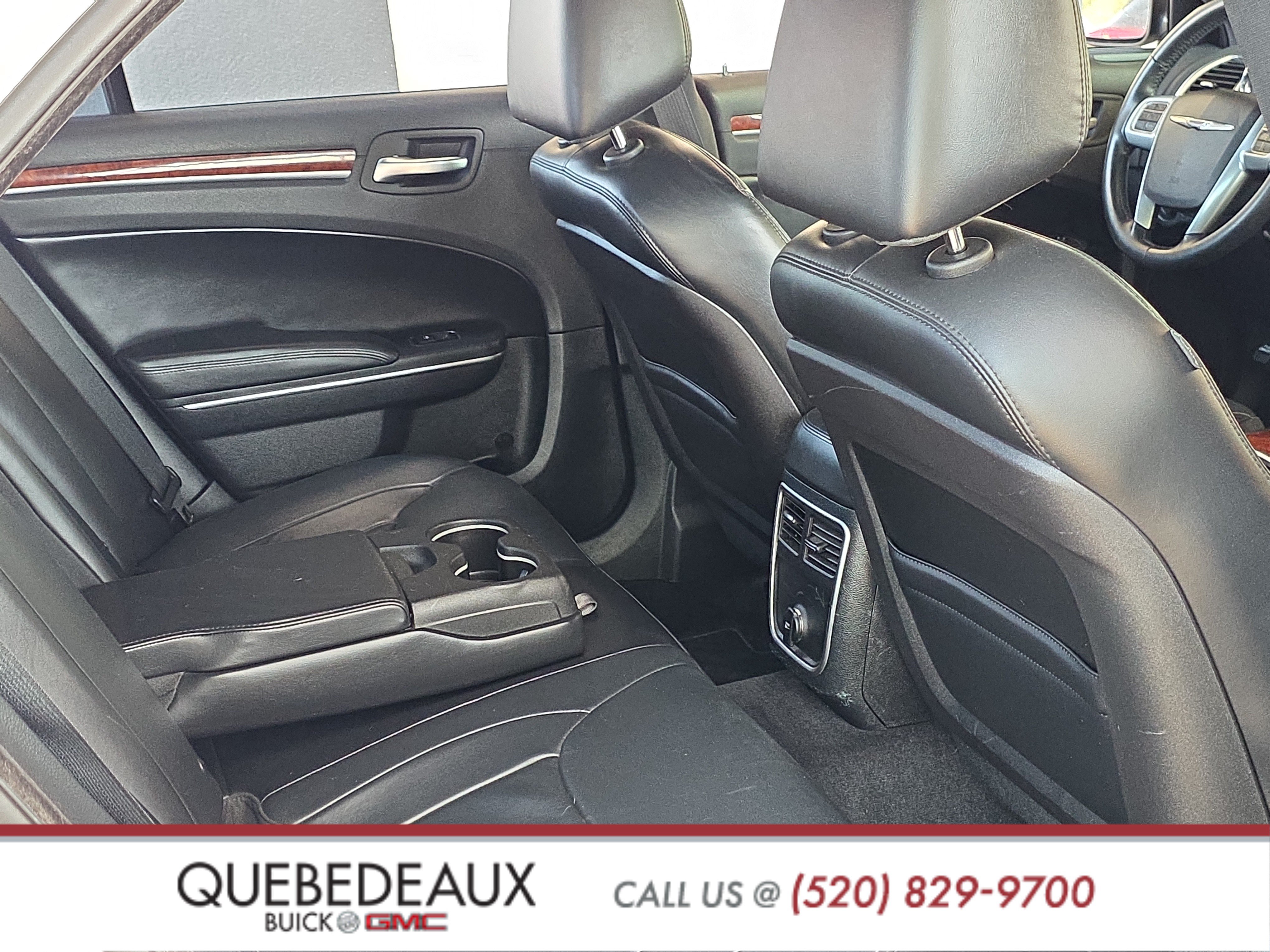 Used 2014 Chrysler 300 RWD image 22