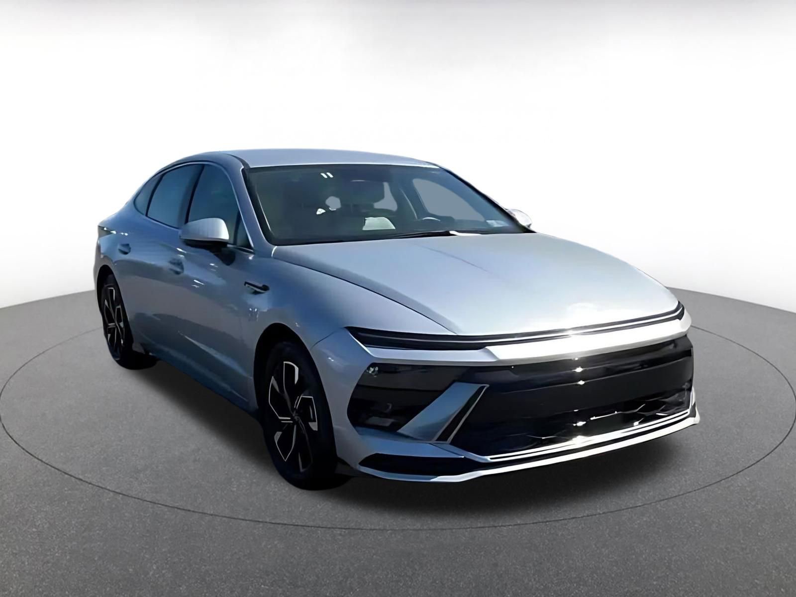 Used 2025 Hyundai Sonata SEL image 3