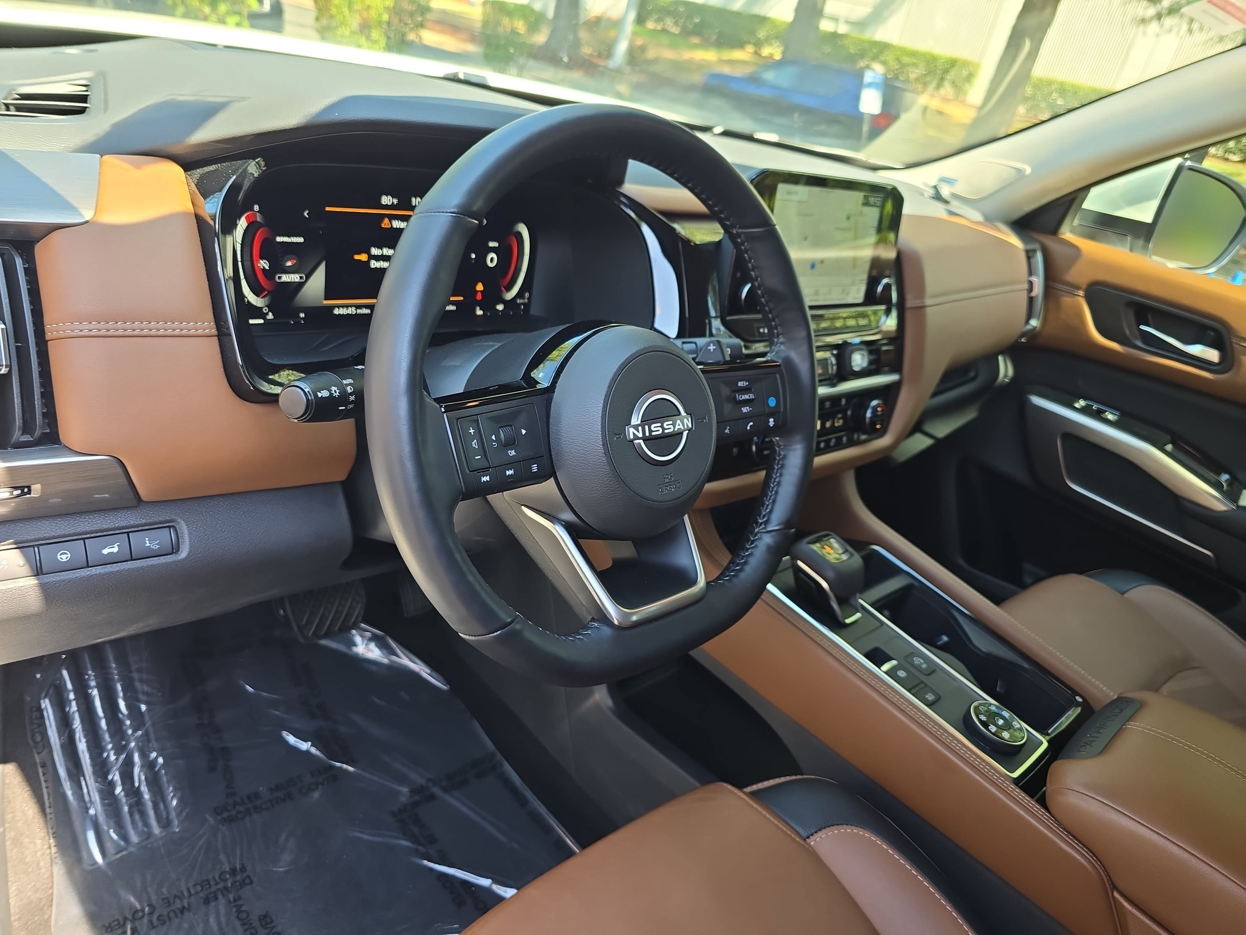 Certified 2023 Nissan Pathfinder Platinum AWD/4WD image 17