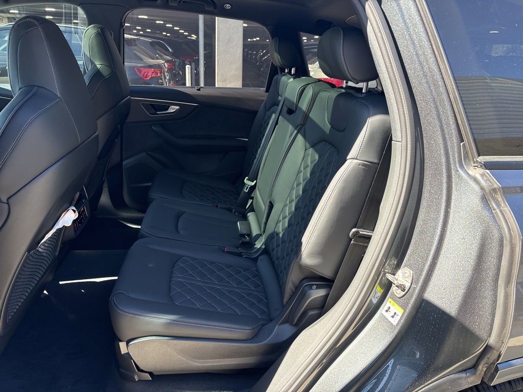 New 2026 Audi SQ7 Premium Plus image 14