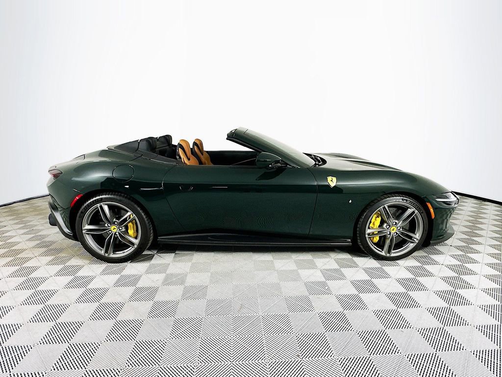 Used 2025 Ferrari Roma Spider image 8