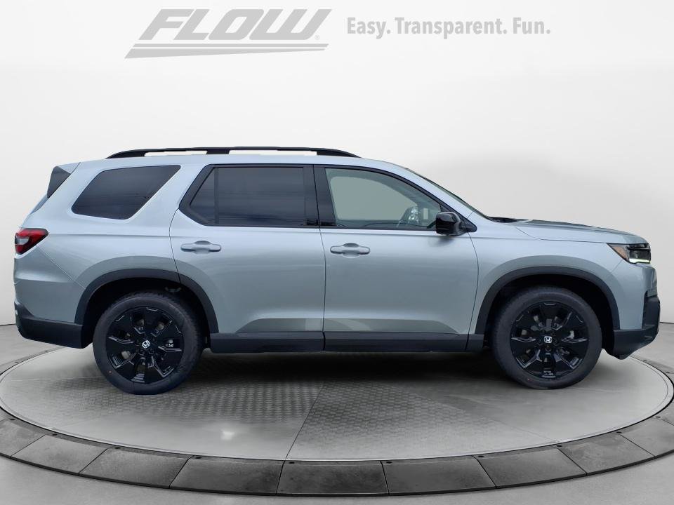 New 2026 Honda Pilot Black Edition image 8