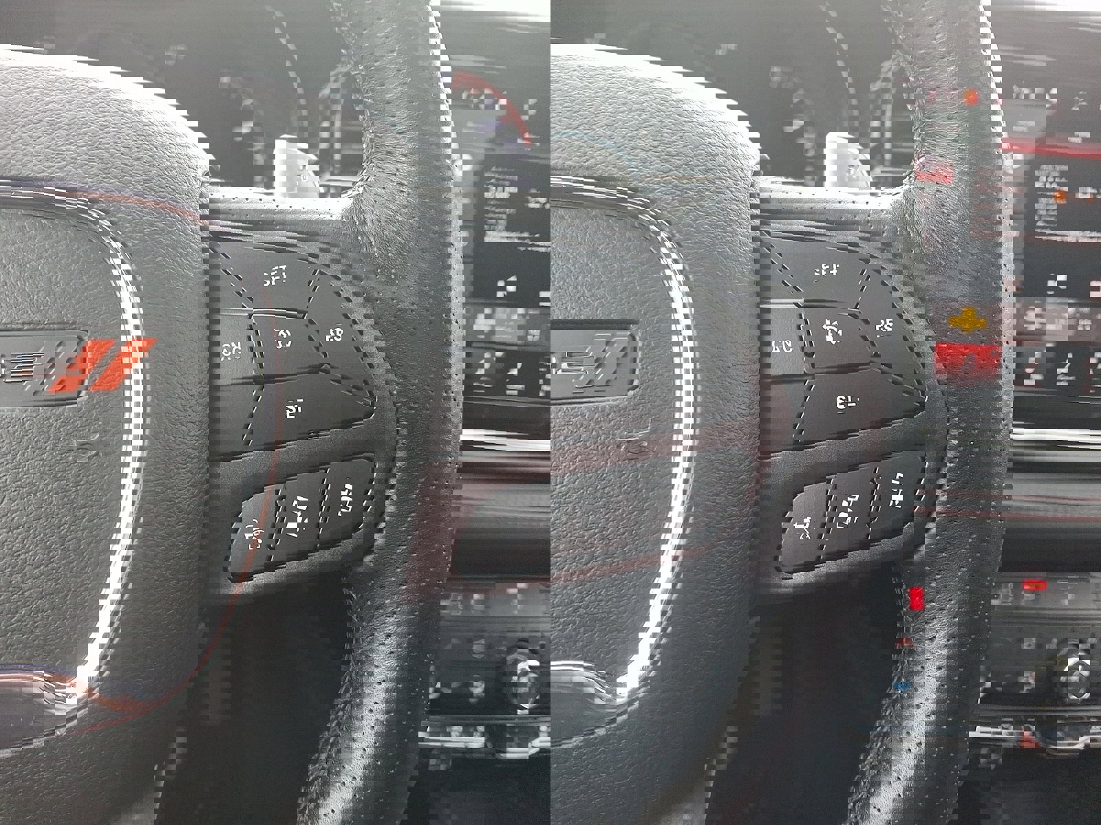 Used 2022 Dodge Durango R/T image 22