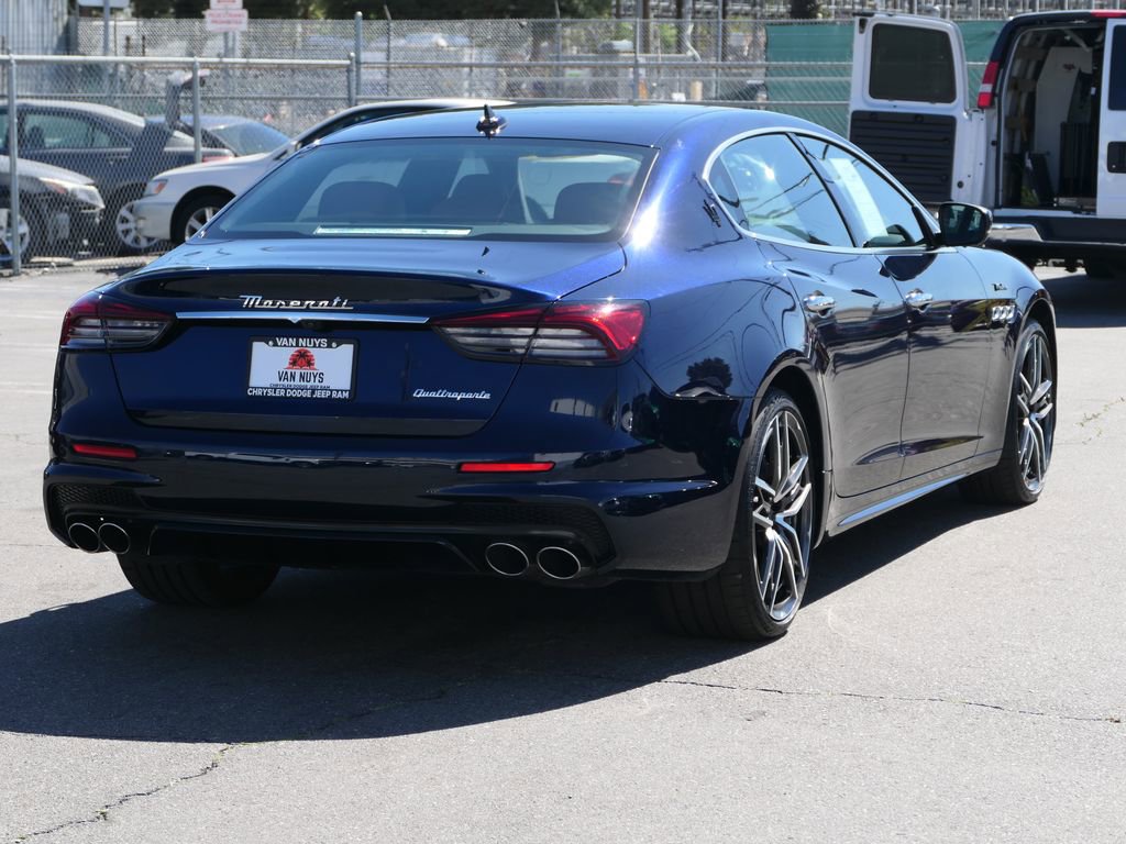 Used 2023 Maserati Quattroporte Modena image 4