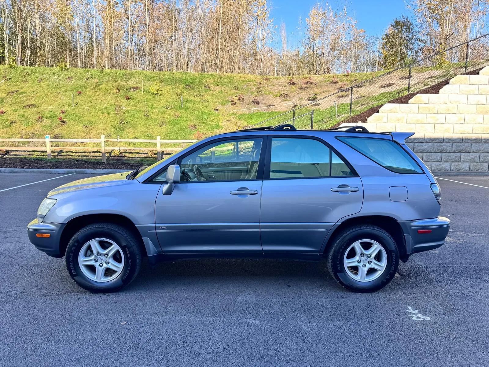Used 2003 Lexus RX 300 4WD image 2