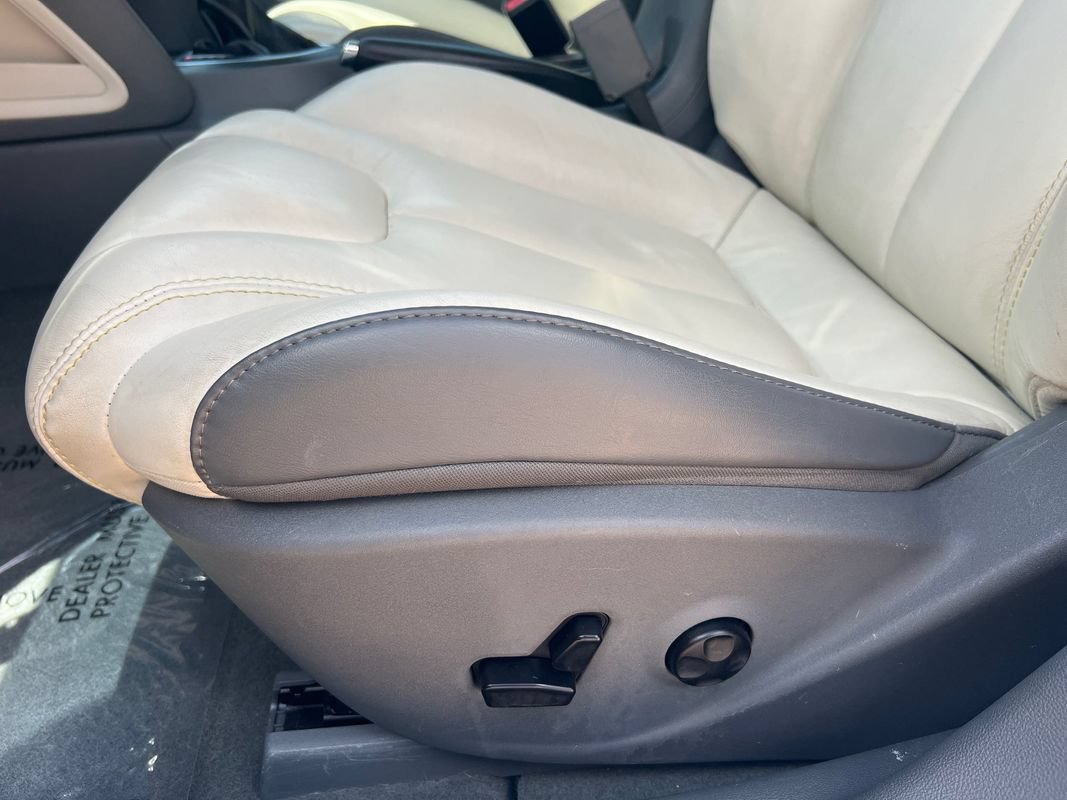 Used 2013 Dodge Dart Limited w/ Premium Group FWD image 12