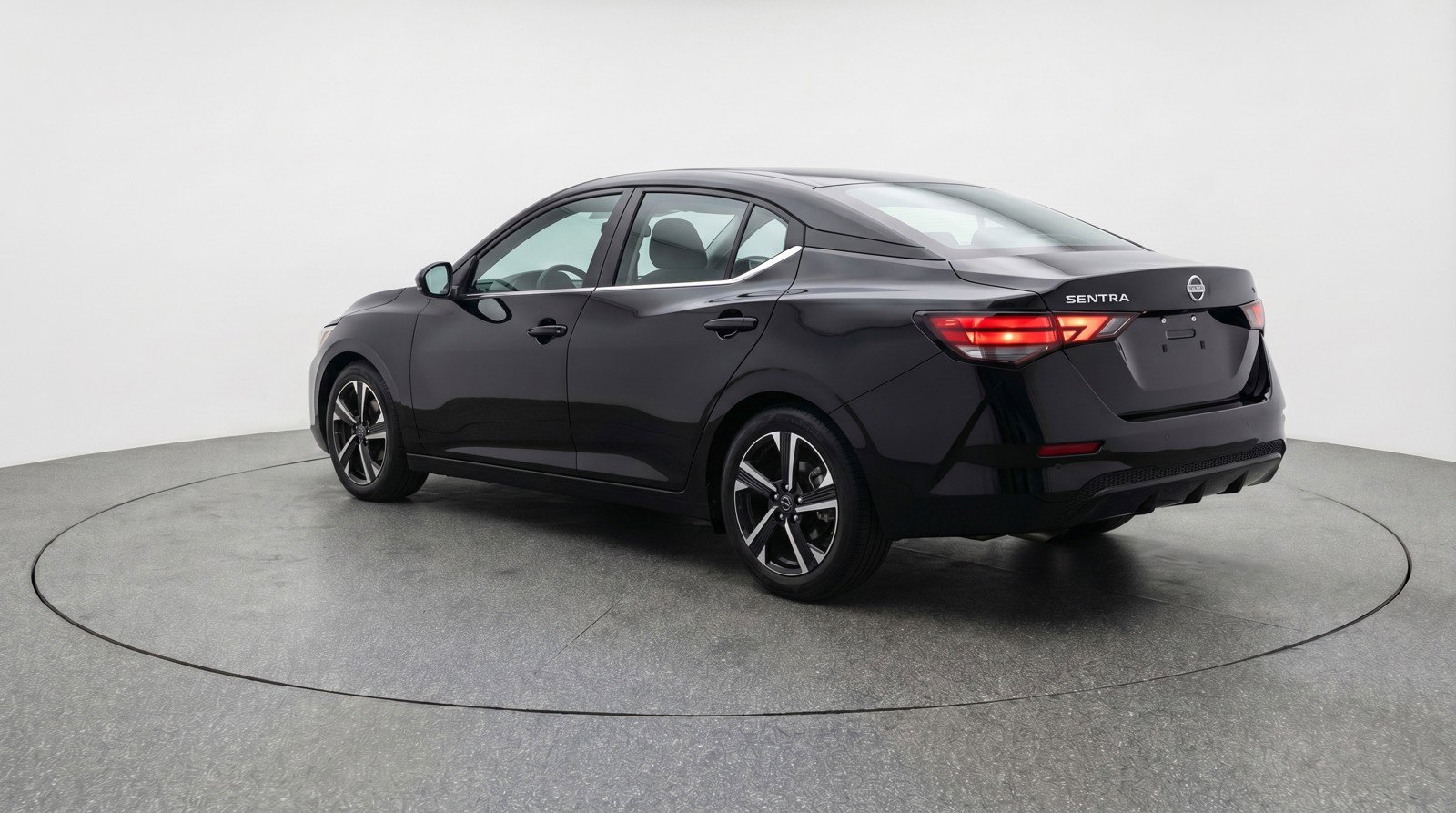Used 2025 Nissan Sentra SV image 6