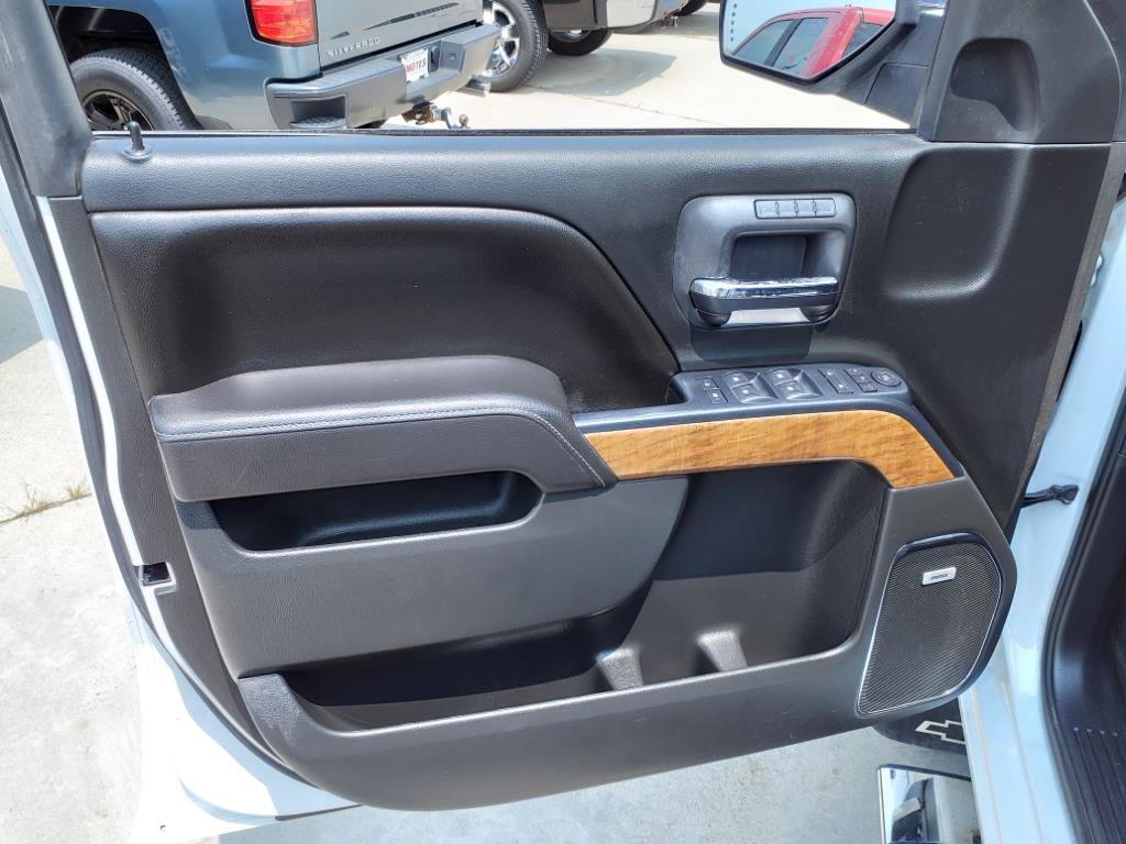 Used 2017 Chevrolet Silverado 1500 LTZ w/ Sport Package image 19
