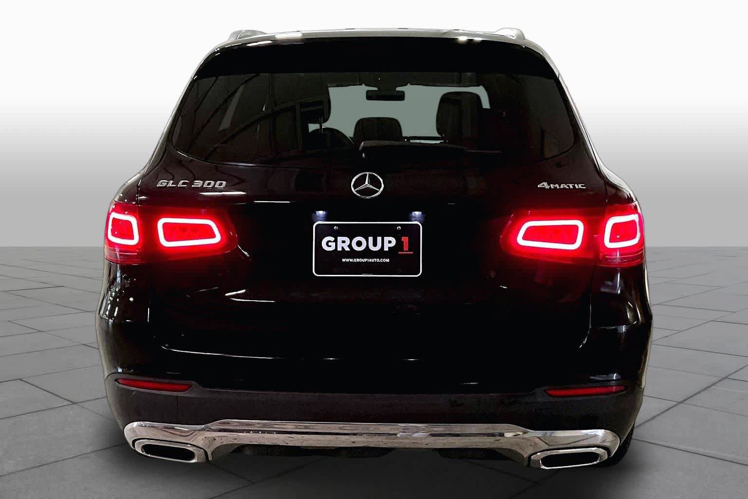 Used 2020 Mercedes-Benz GLC 300 4MATIC image 5
