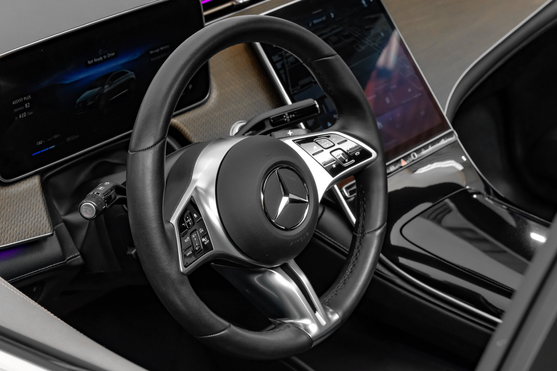 Used 2023 Mercedes-Benz EQE 350+ 4MATIC Sedan w/ Exclusive Trim Package image 18