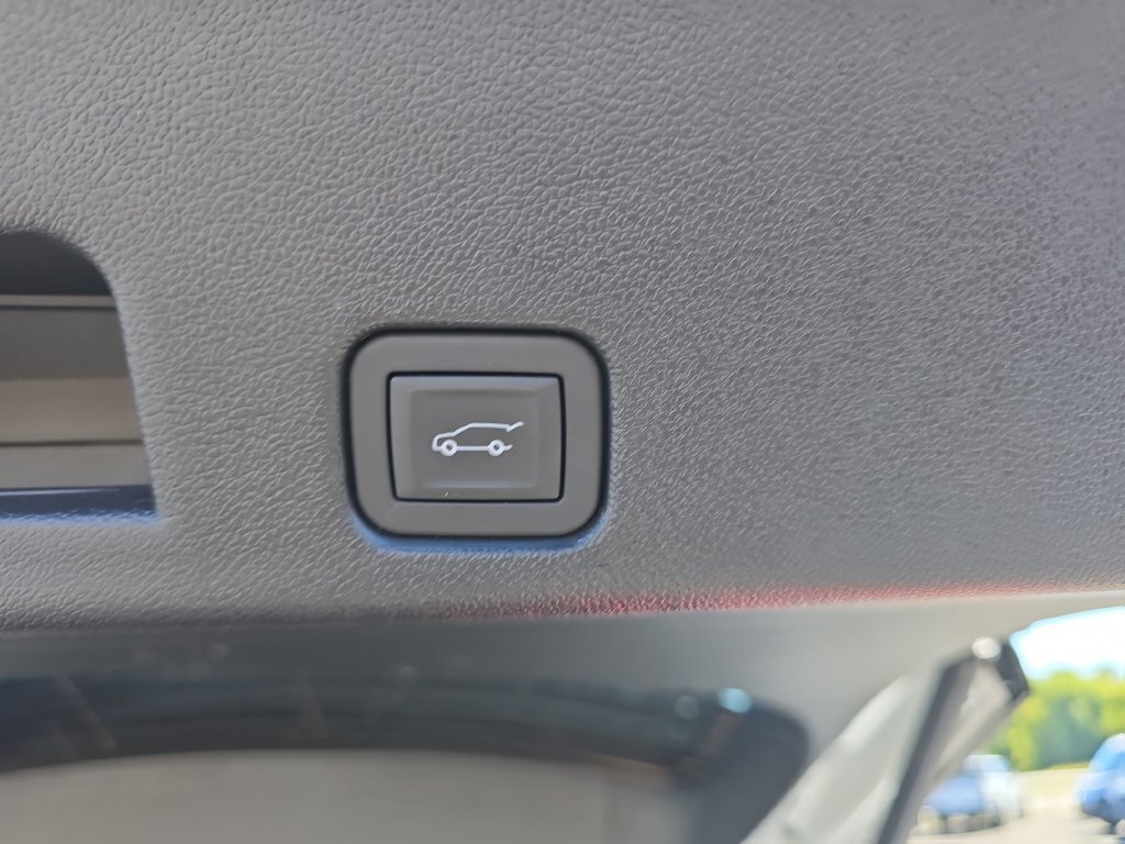 Used 2026 Buick Enclave Sport Touring FWD image 12