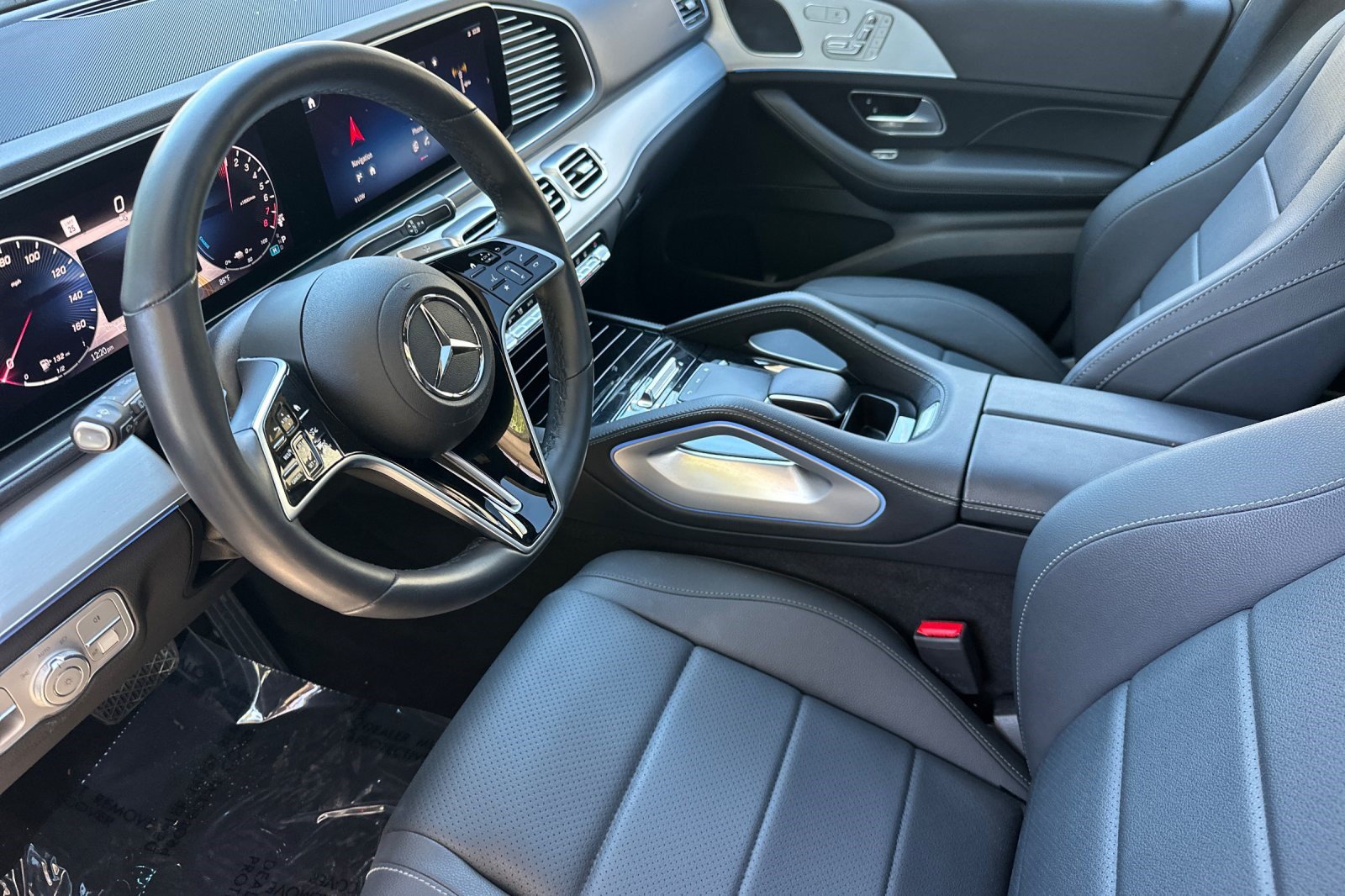 Used 2025 Mercedes-Benz GLE 450e 4MATIC image 4